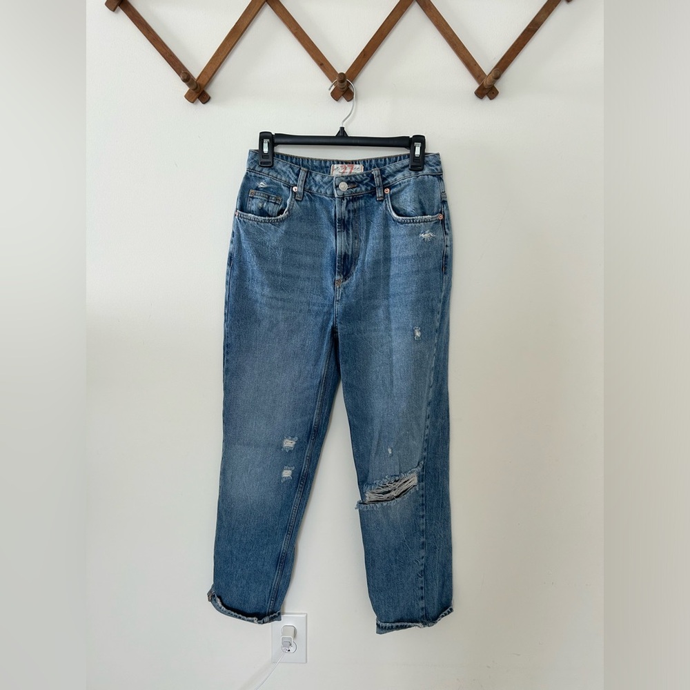 We The Free Distressed Boyfriend Jeans in Blue
